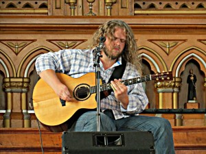 Matt Andersen will be singin’ the blues at the  6th Annual Larlee Creek Hullabaloo!