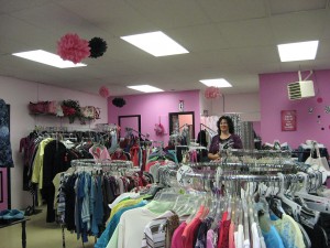 Elisabeth Vanderhave works at Mama Mia!  Consignment Boutique in Florenceville